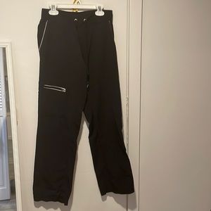 Healing Hands Scrub Black Bottom.